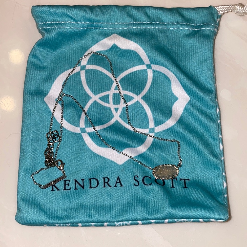 Kendra Scott necklace